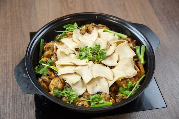 Chicken & Abalone In Abalone Sauce Pot